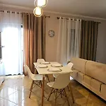 شقة Center Easy_luxury تيرانا